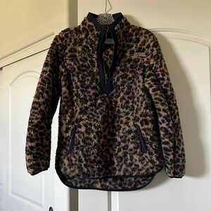 Leopard Sherpa pullover size small